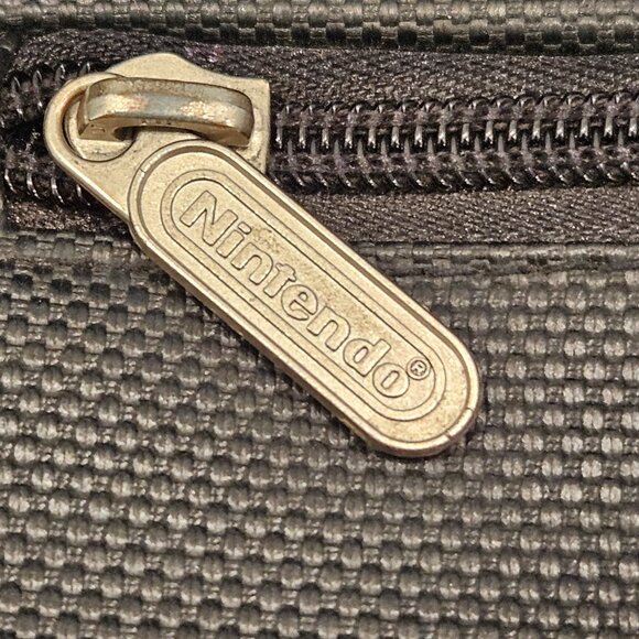 Nintendo Game Boy Advanced Soft Sided Carrying Case with Shoulder Strap - Picture 6 of 6